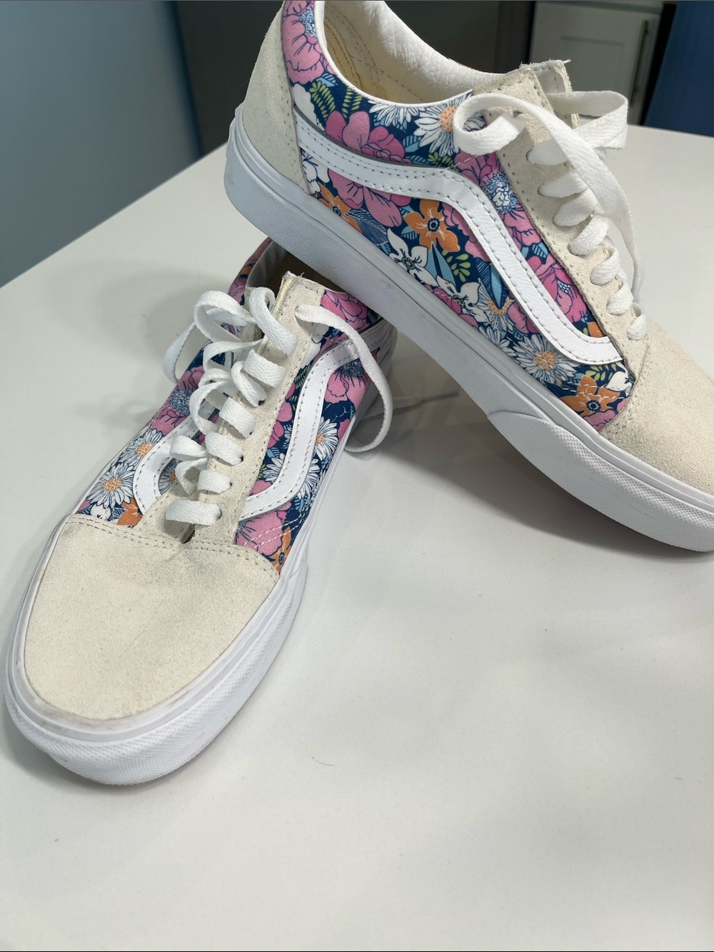 Vans Floral Low-Top Sneakers in White, Pink and Blue